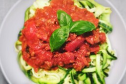 Znoodles (Zucchini-Nudeln) mit Bolognese 6 Sanguinum Abnehm-Rezept: Zucchini-Nudeln oder