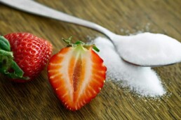 Die Zuckersucht überwinden 1 Zucker, Zuckersucht und Heißhunger auf Zucker - wann ist es zu viel und wo stecken überall die Zuckerfallen?