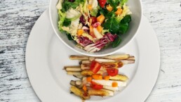 sanguinum_blog_rezepte_postings_gegrillter-spargel_1280x720 1 Gegrillter Spargel mit buntem Salat
