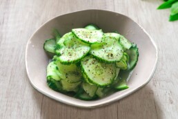 Kalorienarmer Gurkensalat
